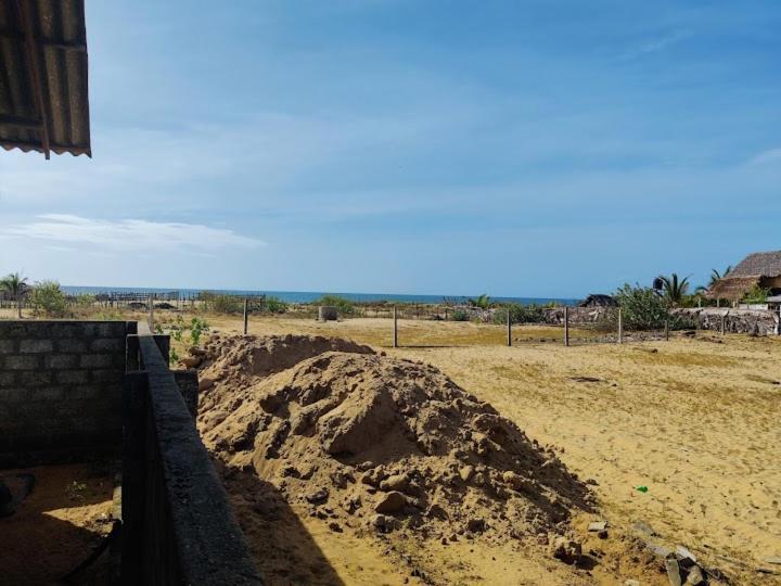 Golden Rich Hotel Arugam Bay Exterior photo